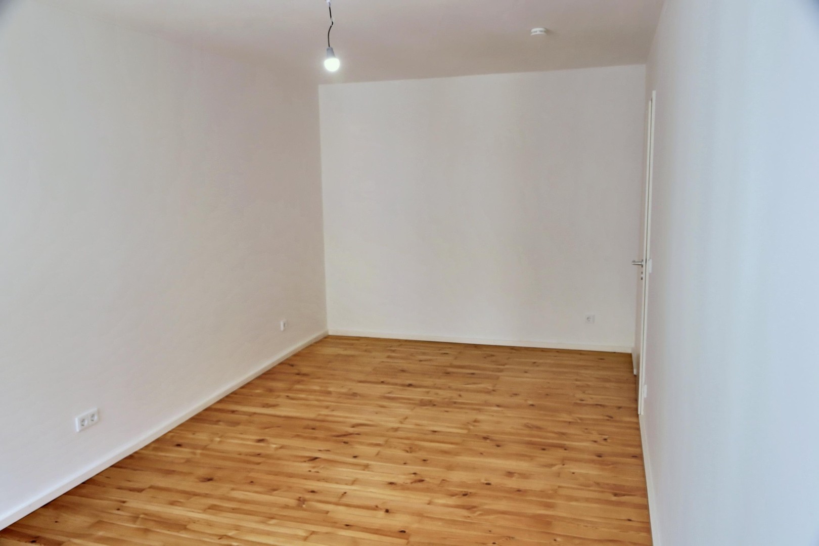 Top-Lage Lehel: sofort bezugsfreie 71 m2 Wohnung - frisch saniert mit offener Küche – München – Vorschaubild 26