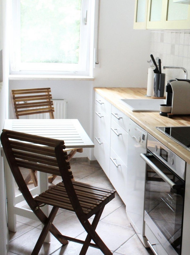 Helle 2-Zimmer-Wohnung, ruhige Lage in Moosach, Balkon mit Blick ins Grüne, möbliert übernehmbar – München – Vorschaubild 9