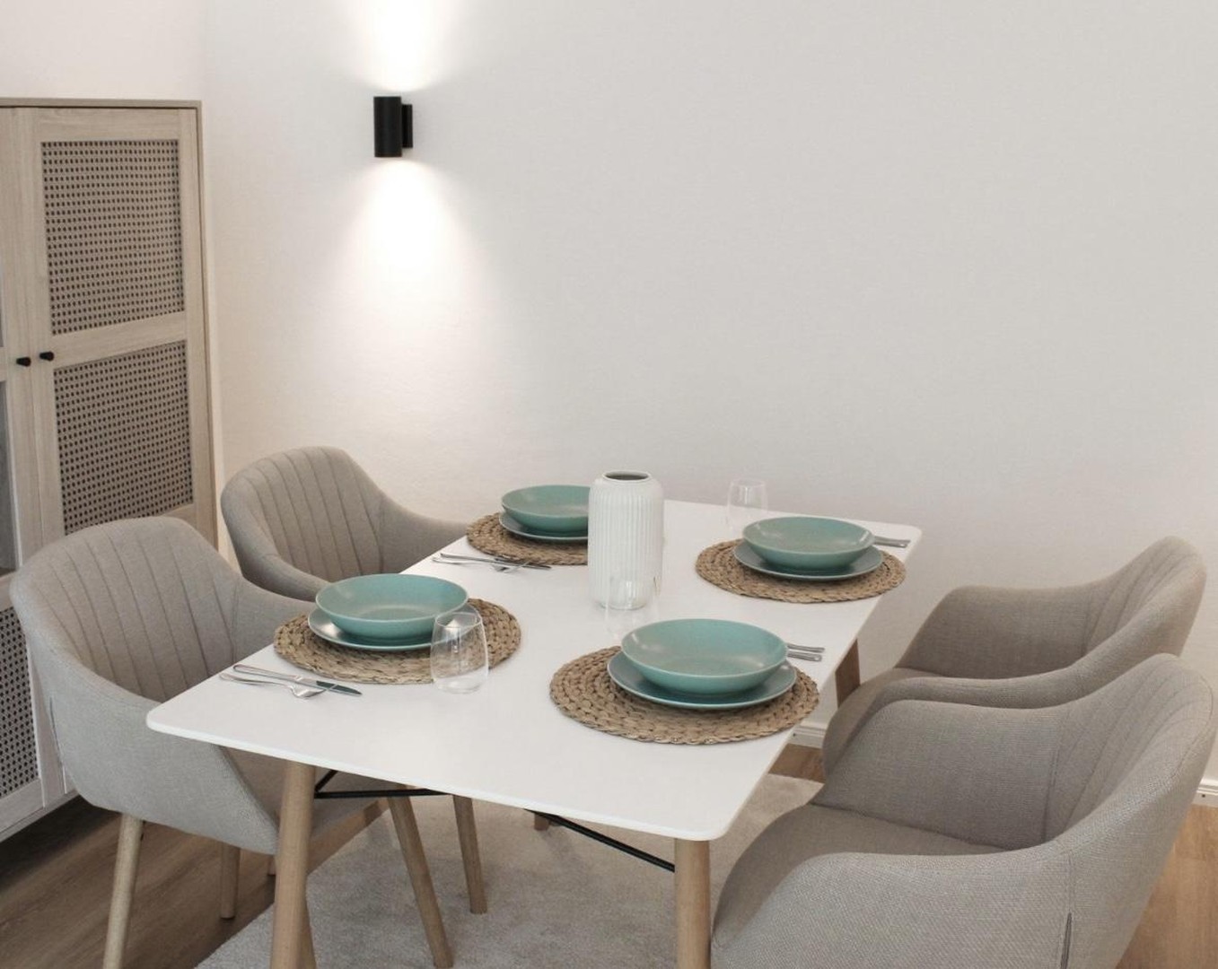 Helle 2-Zimmer-Wohnung, ruhige Lage in Moosach, Balkon mit Blick ins Grüne, möbliert übernehmbar – München – Vorschaubild 18