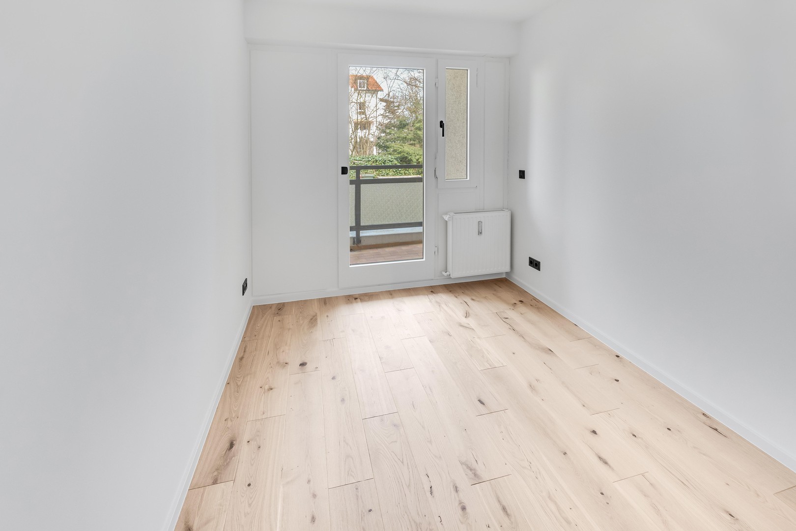 PROVISIONSFREI: Umfassend sanierte 3-Zi-Wohnung mit 2xLoggia, Bogenhausen English speaking – München – Vorschaubild 6