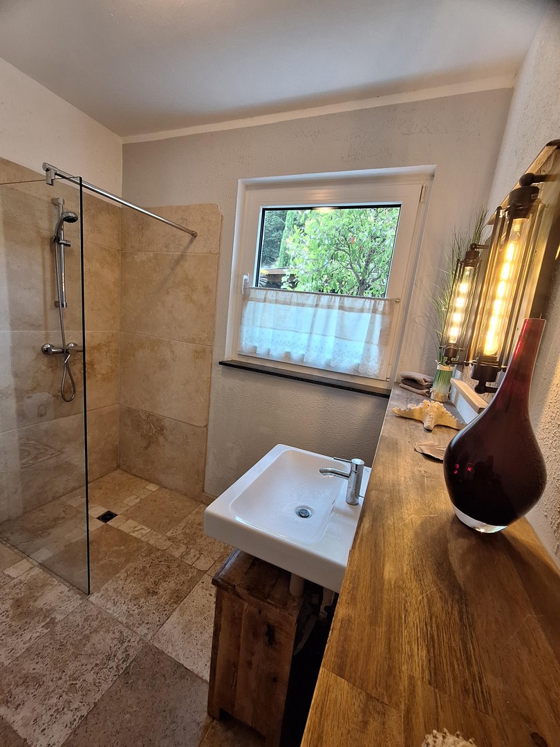 Landhaus mit Einliegerwohnung auf großzügigem Grundstück mit toller Fernsicht – Gaggenau – Vorschaubild 11