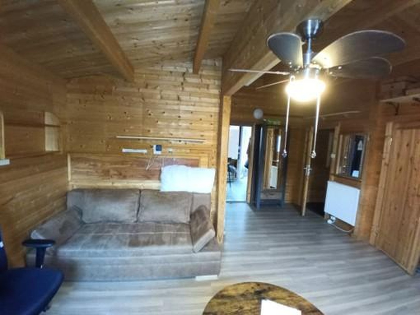 Ruhig, sicher und abseits von einer Stadt: Holzhaus Luxuslage im Wald eingebettet zwischen 3 Seen – Fürstenberg Havel OT Himmelpfort – Vorschaubild 15