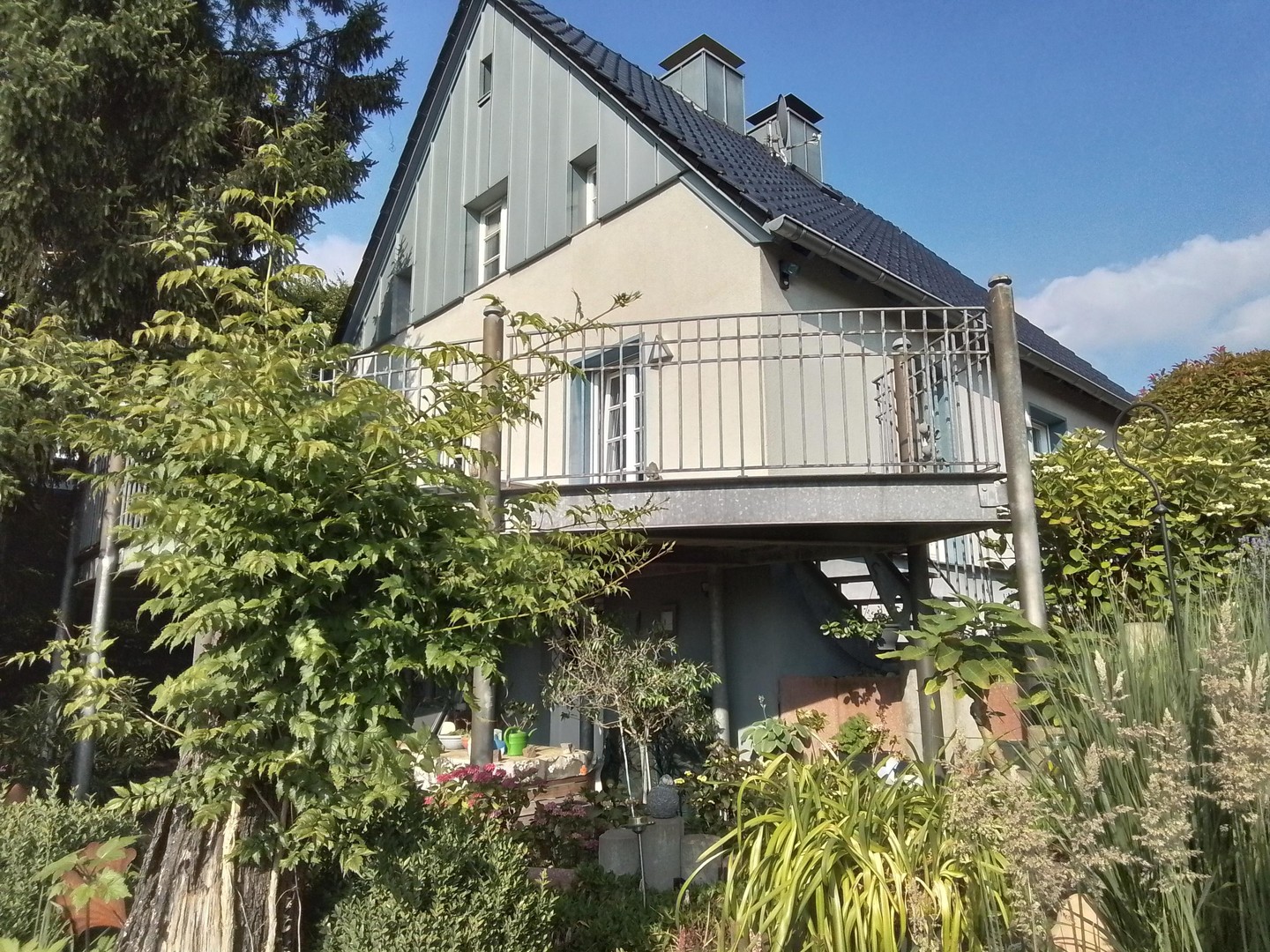 Freist. Einfamilienhaus mit großem Garten – Mülheim an der Ruhr – Bild 1 von 2