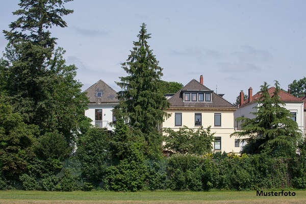 Mehrfamilienhaus mit 4 Wohnungen im gepflegten Gesamtzustand