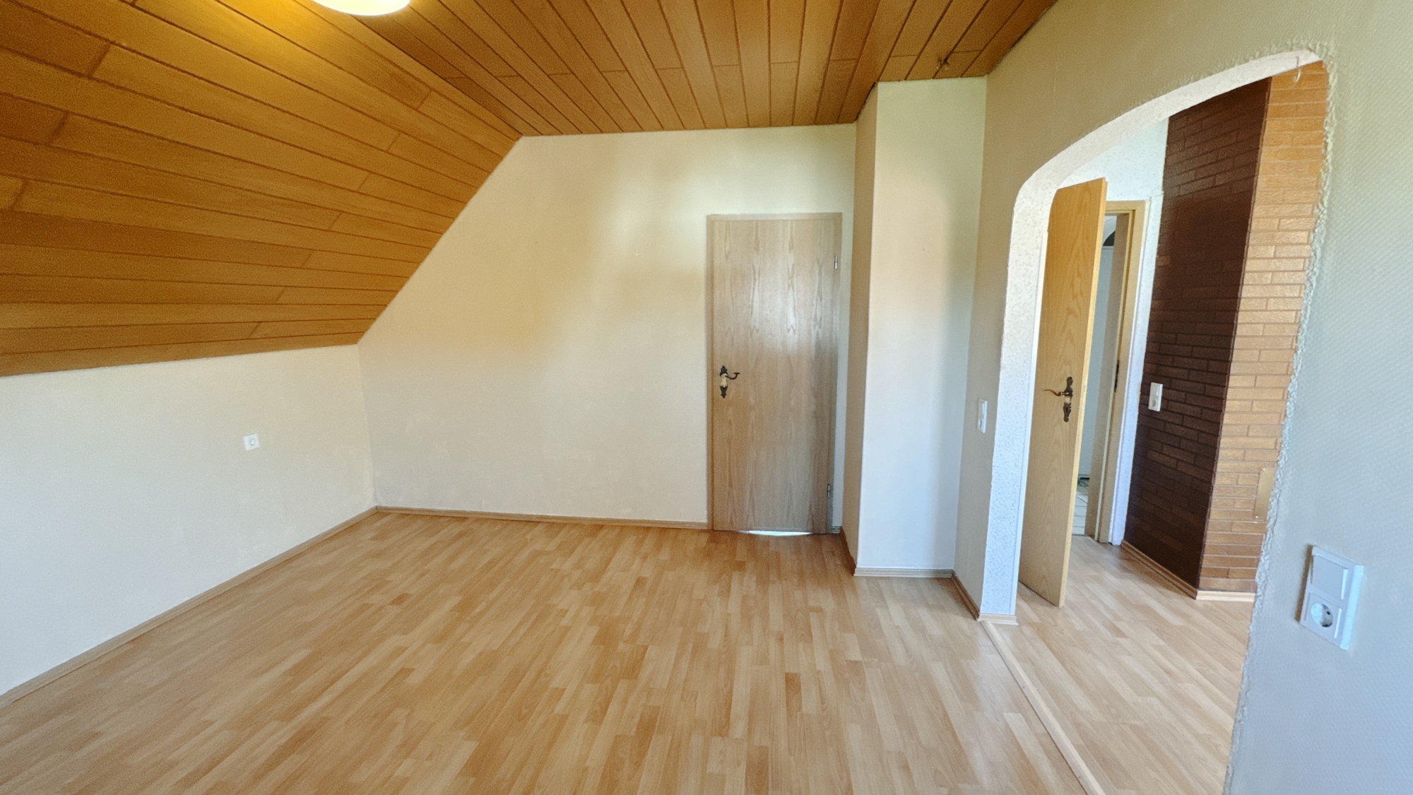 Familienhaus auf herrlichem Gartengrundstück – Wemmetsweiler – Vorschaubild 17