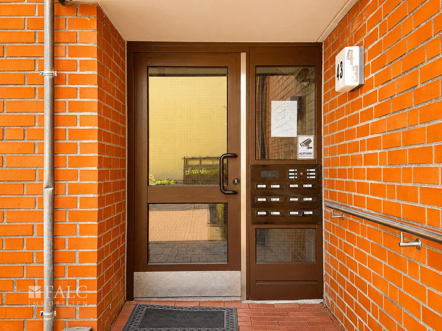 Gepflegte 2-Zimmer-ETW mit Balkon, Stellplatz und EBK – ideal für Eigennutzer und Kapitalanleger – Bremerhaven – Vorschaubild 4