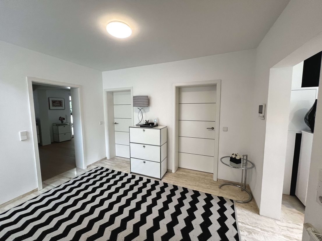 Exklusive, lichtdurchflutete Villa im Rüppurrer Märchenviertel, die keine Wünsche offen lässt – Karlsruhe, Baden – Vorschaubild 11