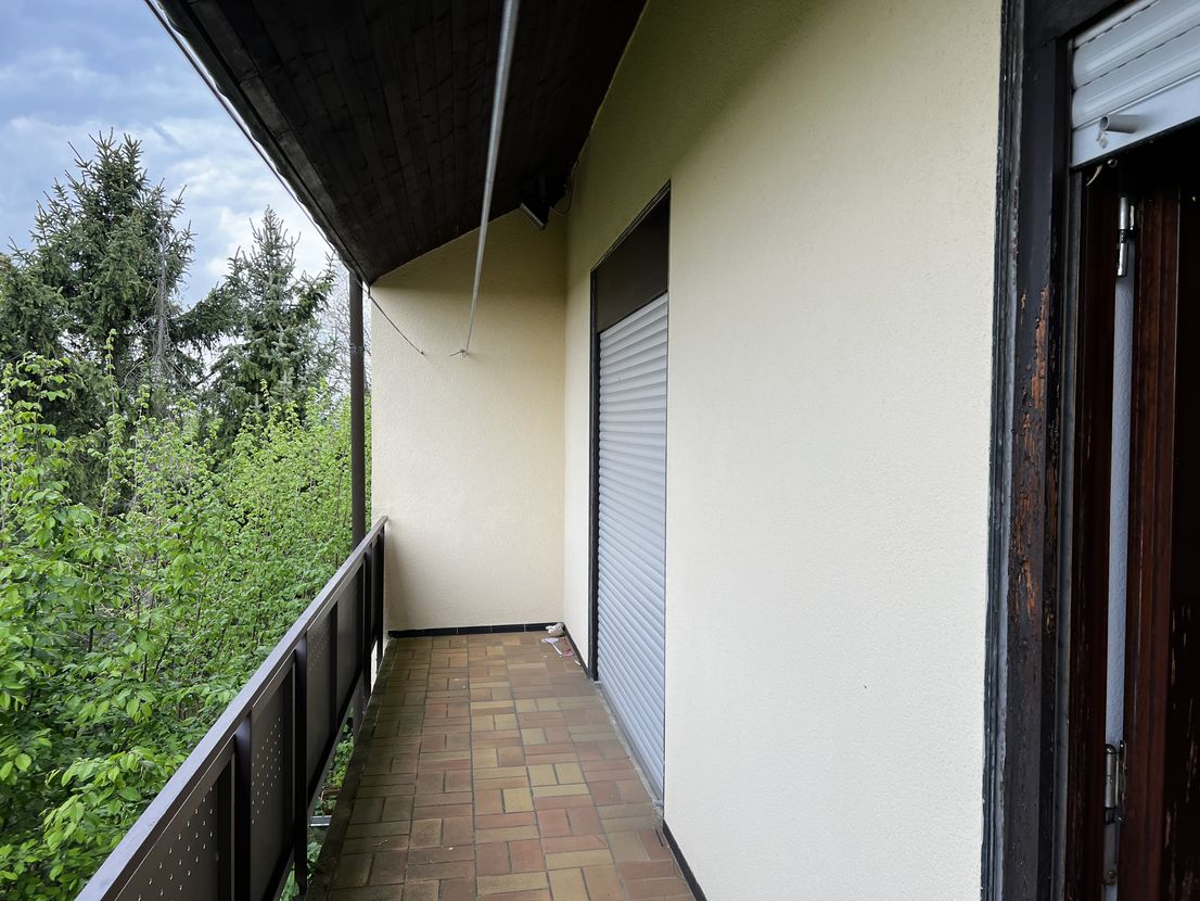 Freistehendes EFH mit Garage u. Carport in Halbhöhenlage mit Blick auf die Rheinebene – Weingarten (Baden) – Vorschaubild 2