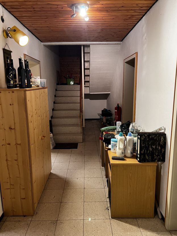 Freistehendes EFH mit Garage u. Carport in Halbhöhenlage mit Blick auf die Rheinebene – Weingarten (Baden) – Vorschaubild 12