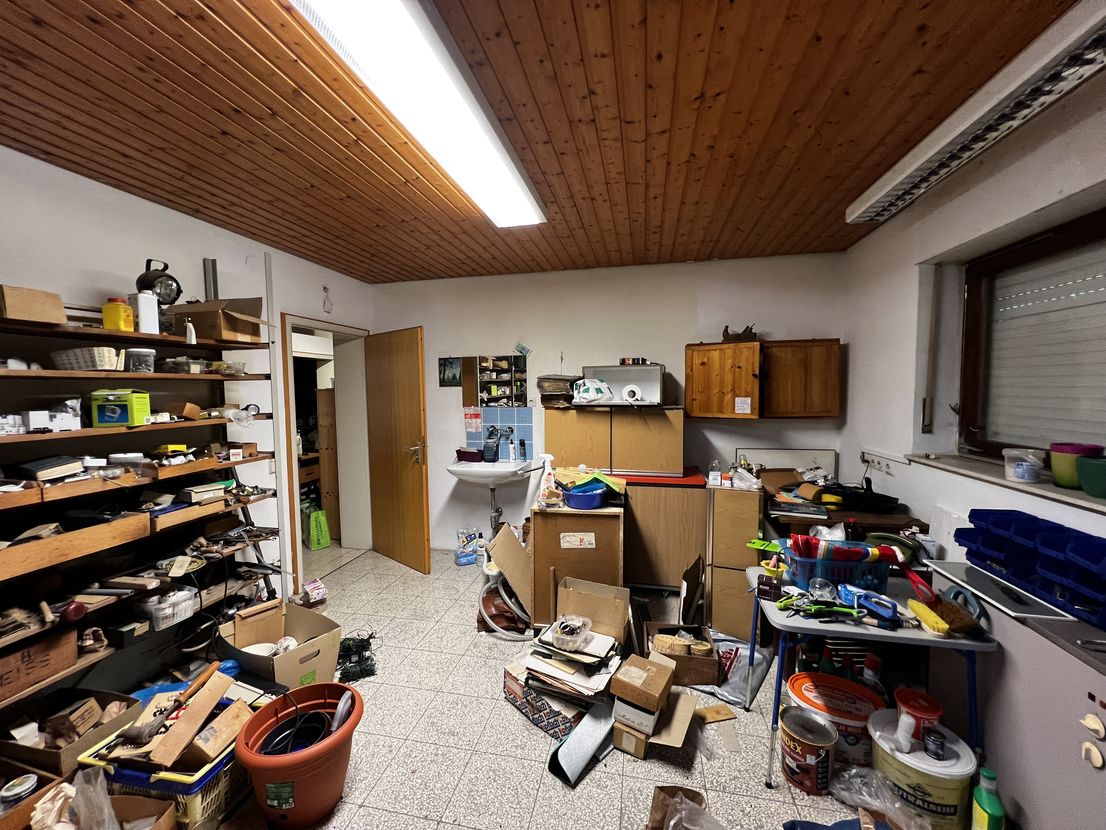 Freistehendes EFH mit Garage u. Carport in Halbhöhenlage mit Blick auf die Rheinebene – Weingarten (Baden) – Vorschaubild 25