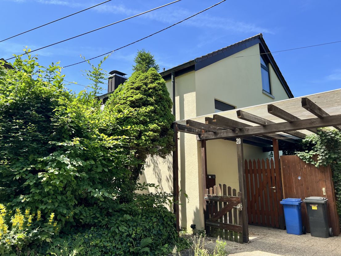 Freistehendes EFH mit Garage u. Carport in Halbhöhenlage mit Blick auf die Rheinebene – Weingarten (Baden) – Vorschaubild 66
