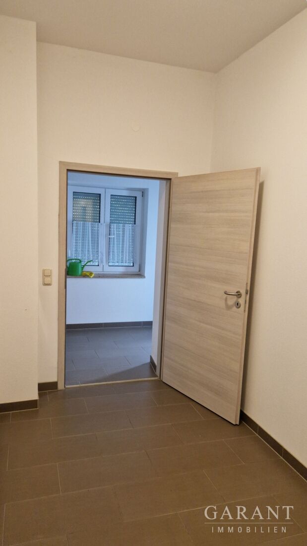 Repräsentatives Wohn- und Geschäftshaus - 171 qm Wohnen, 206 qm Gewerbe, umfangreich modernisiert – Neuhaus am Inn – Vorschaubild 9