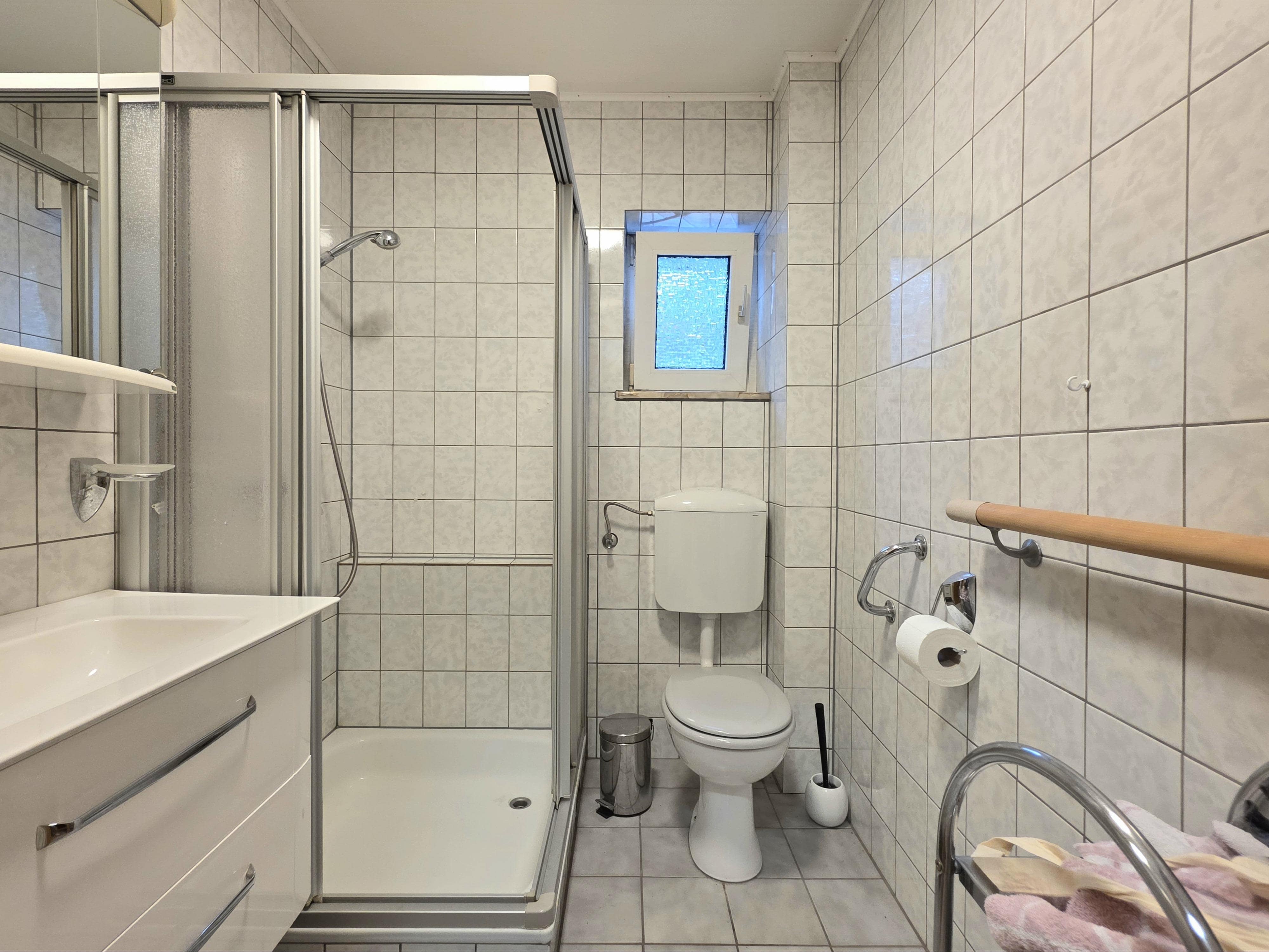 Charmantes Einfamilienhaus mit vielseitigen Optionen in der Weststadt von Bensheim – Bensheim – Vorschaubild 7