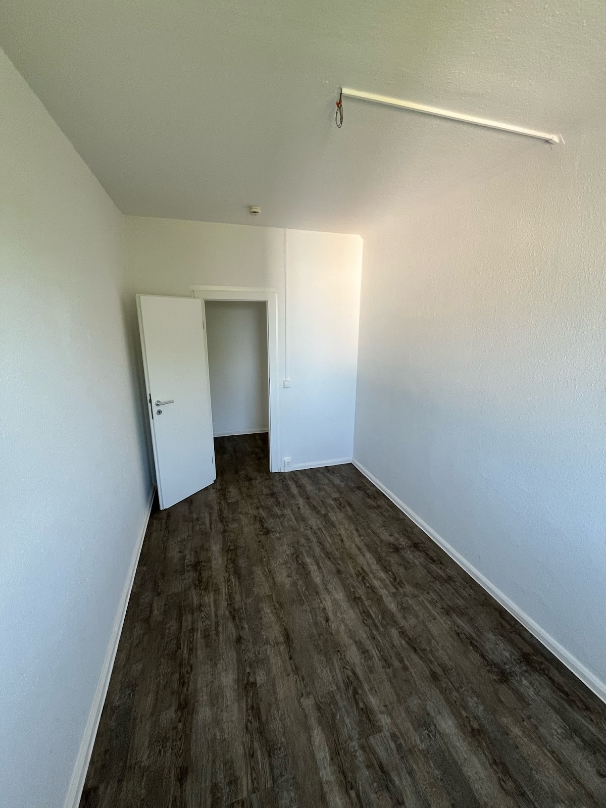 Erstbezug nach Sanierung: Gemütliche Dachgeschosswohnung – Chemnitz – Vorschaubild 4