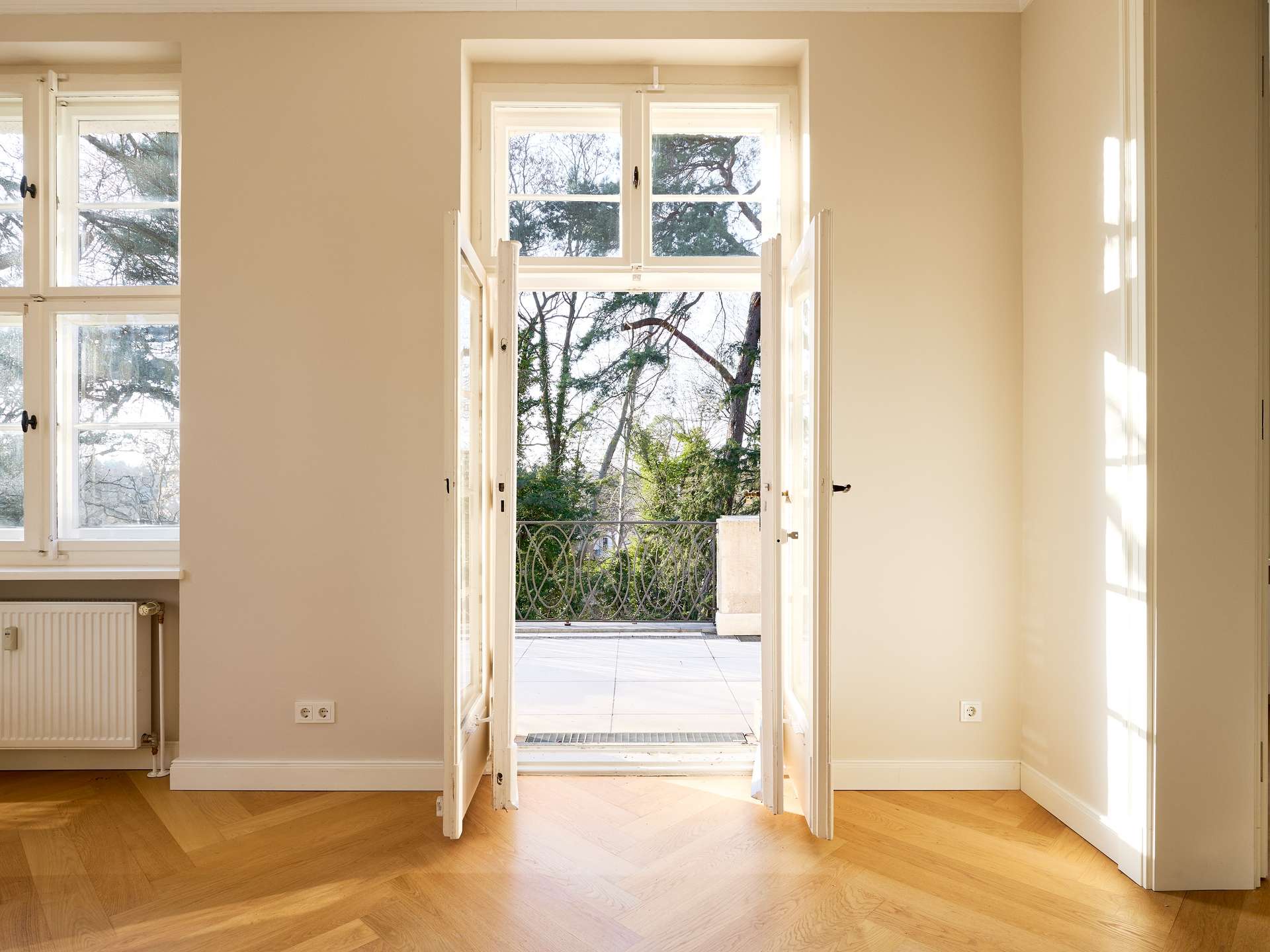 Repräsentative Altbauwohnung mit Kamin, großer Terrasse und Balkon in Berlin-Grunewald – Berlin – Vorschaubild 9