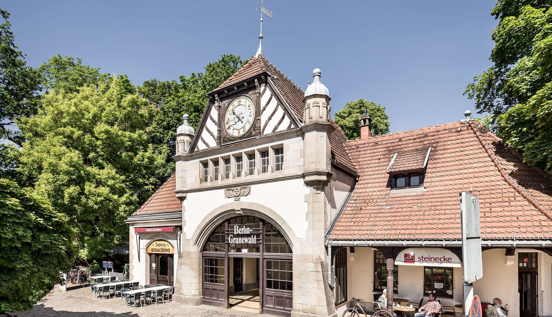 Repräsentative Altbauwohnung mit Kamin, großer Terrasse und Balkon in Berlin-Grunewald – Berlin – Vorschaubild 23