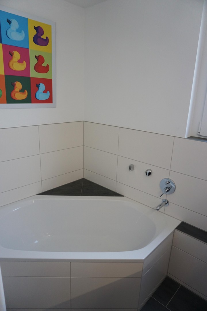 Modernes Kettenhaus mit KfW-55-Standard und hochwertiger Ausstattung – Schorndorf – Vorschaubild 11