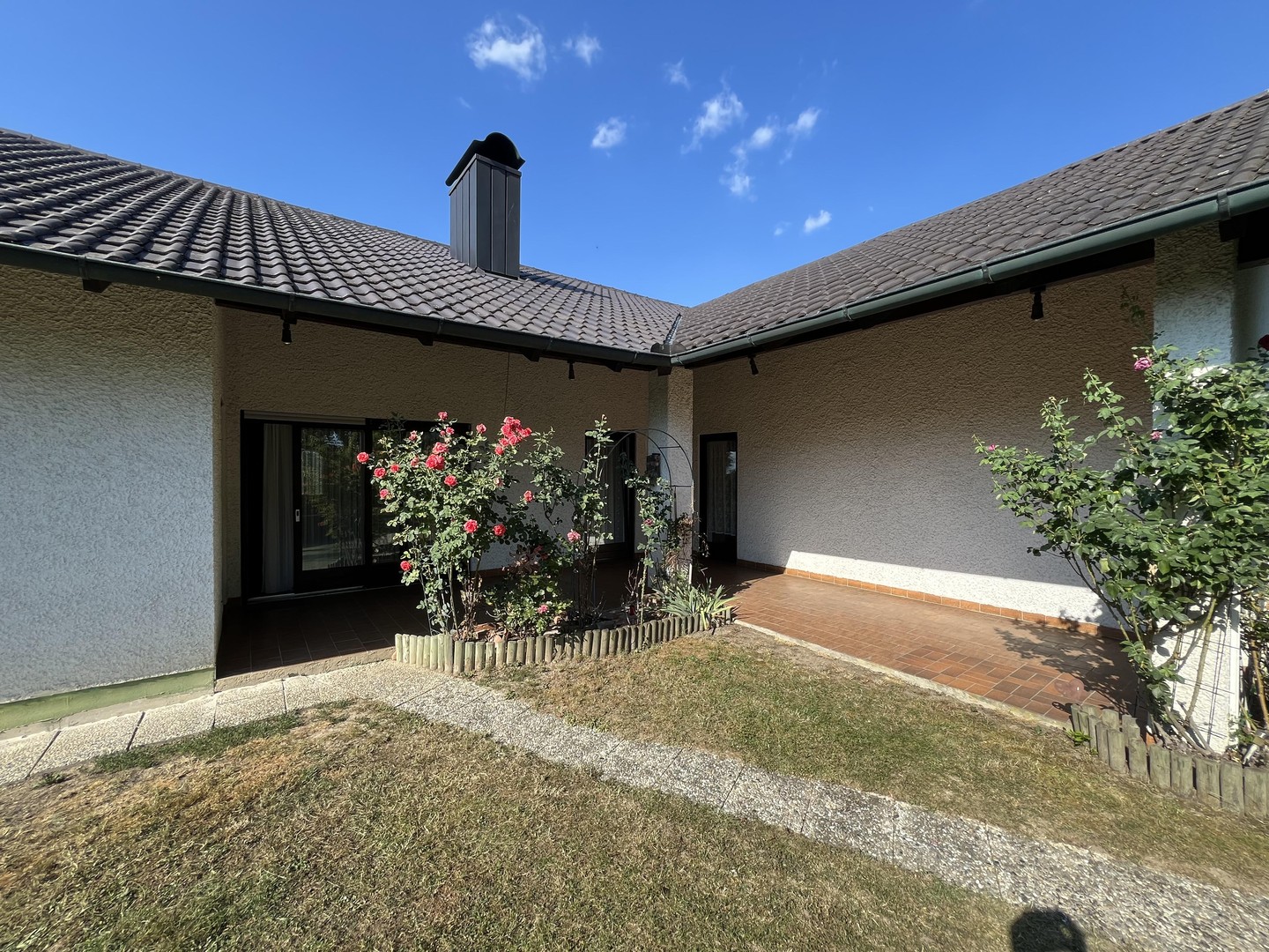 Großzügiger Bungalow mit Traumgrundstück, Dreifachgarage in Markt Eichendorf – provisionsfrei – Eichendorf – Vorschaubild 6