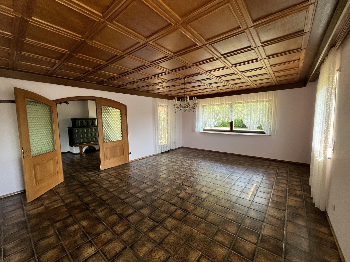 Großzügiger Bungalow mit Traumgrundstück, Dreifachgarage in Markt Eichendorf – provisionsfrei – Eichendorf – Vorschaubild 12
