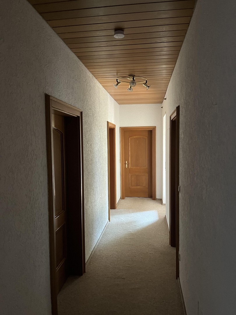 Großzügiger Bungalow mit Traumgrundstück, Dreifachgarage in Markt Eichendorf – provisionsfrei – Eichendorf – Vorschaubild 18