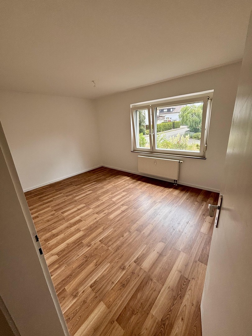 Saniertes 3-Familienhaus bietet viel Platz zur Eigennutzung oder als Wertanlage in Gingen – Gingen – Vorschaubild 6