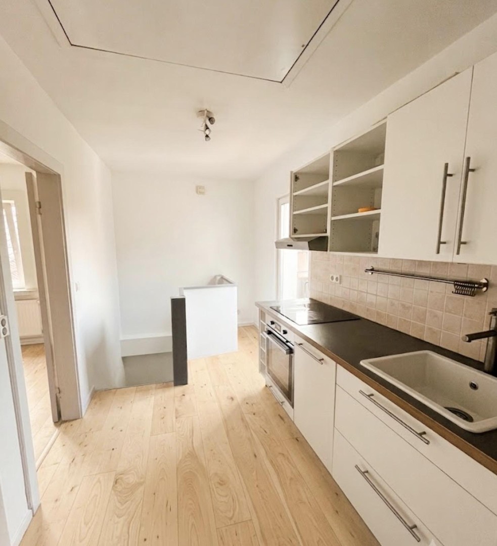 Kapitalanlage in Hamburg: 3 Wohneinheiten, zwei frisch renoviert, Faktor 17,5 – Hamburg – Vorschaubild 4