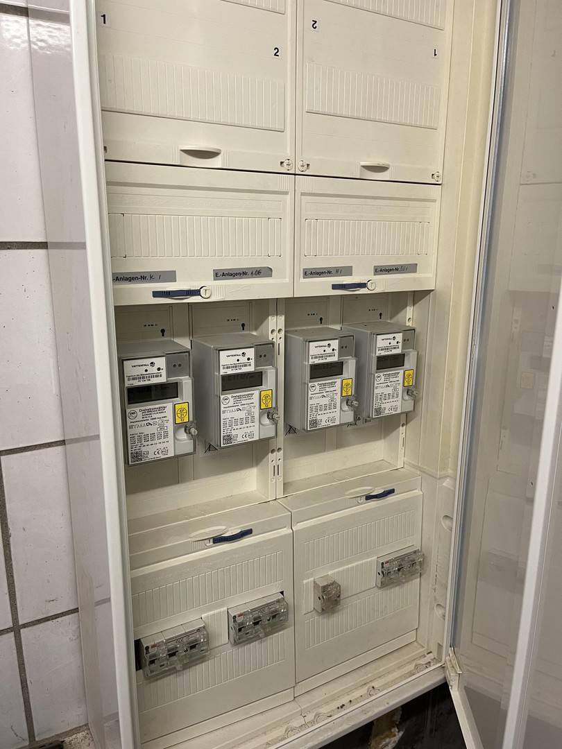 Kapitalanlage in Hamburg: 3 Wohneinheiten, zwei frisch renoviert, Faktor 17,5 – Hamburg – Vorschaubild 10