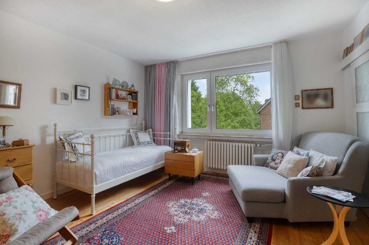 Zwei-/Dreifamilienhaus mit idyllischem Garten in Ratingen-Ost – Ratingen – Vorschaubild 10