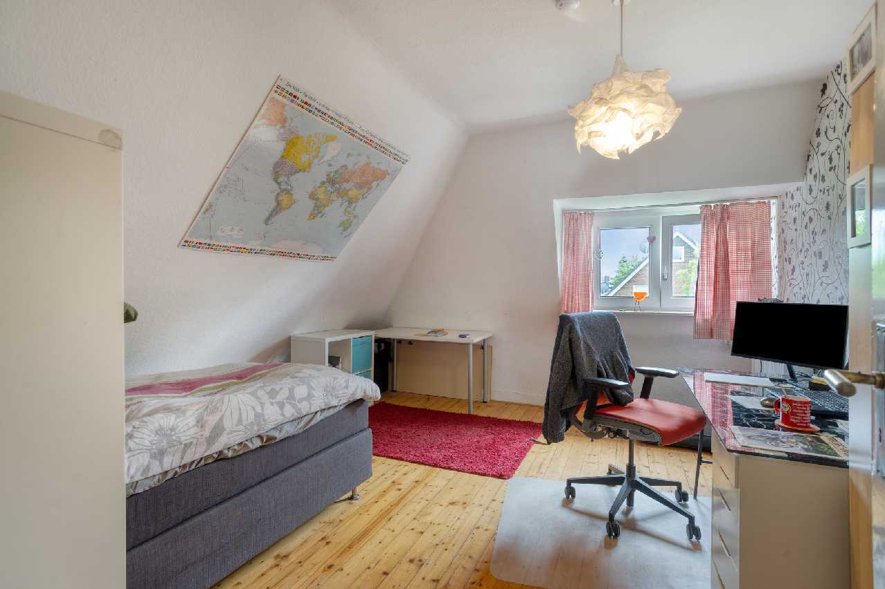 Zwei-/Dreifamilienhaus mit idyllischem Garten in Ratingen-Ost – Ratingen – Vorschaubild 13
