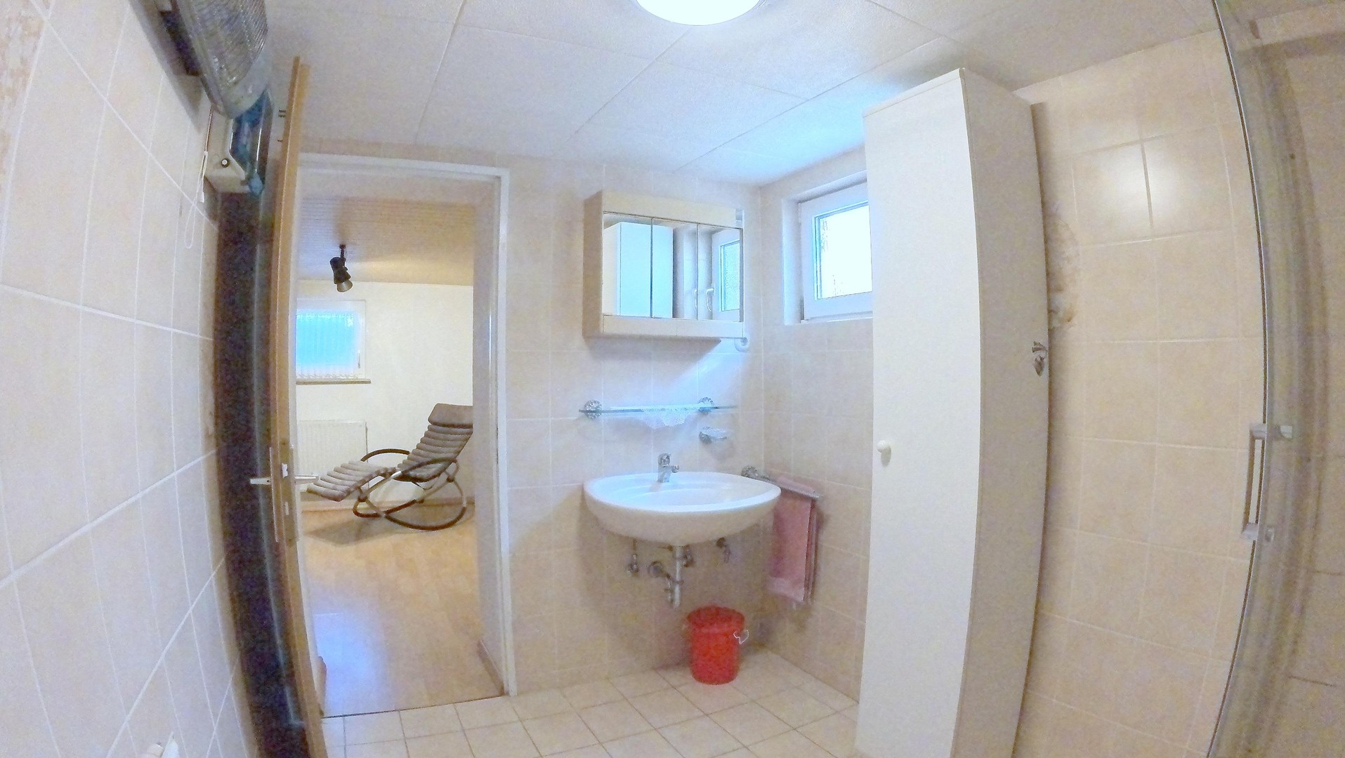 Freistehendes modernisiertes Zweifamilienhaus in Rumpenheim 7,5 Zimmer, 3 Bäder, gr. Garten, Garage – Offenbach Rumpenheim – Vorschaubild 21
