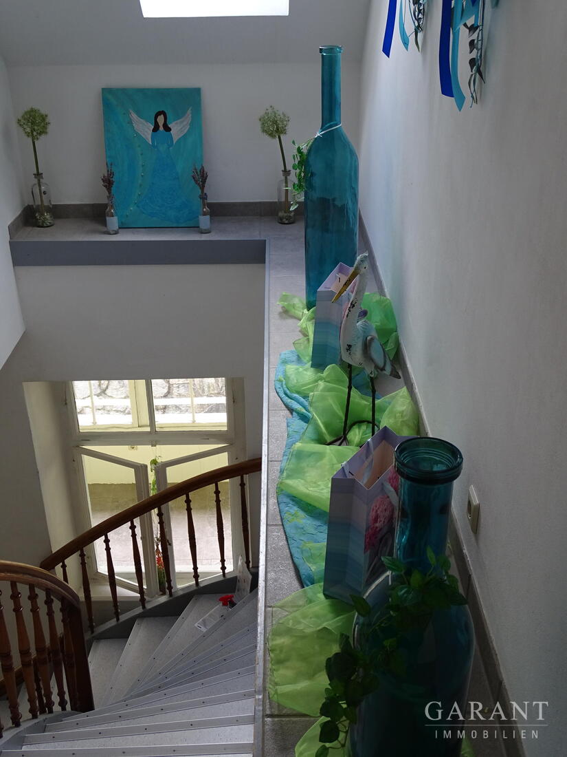 Charaktervolles Mehrfamilienhaus, eingebettet in einen großzügigen Park - geniale Kapitalanlage! – Zell im Wiesental – Vorschaubild 22