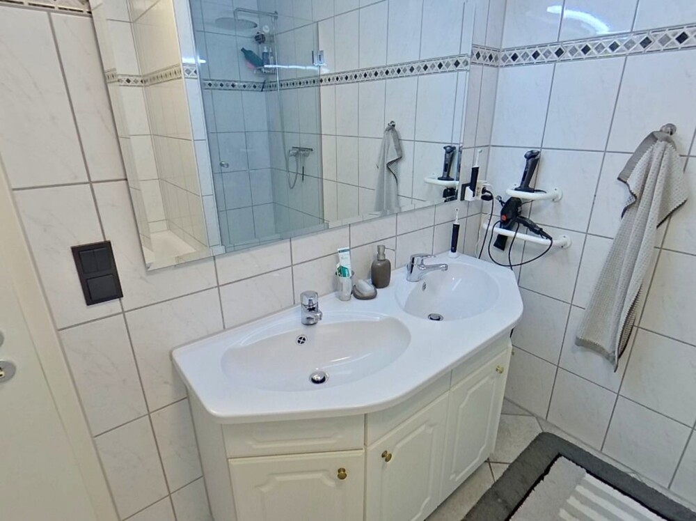 Großzügige 4-Zimmer-Wohnung mit Balkon im ehemaligen Vierkanthof in Mönchengladbach - Holt, 1. Etage – Mönchengladbach – Vorschaubild 19