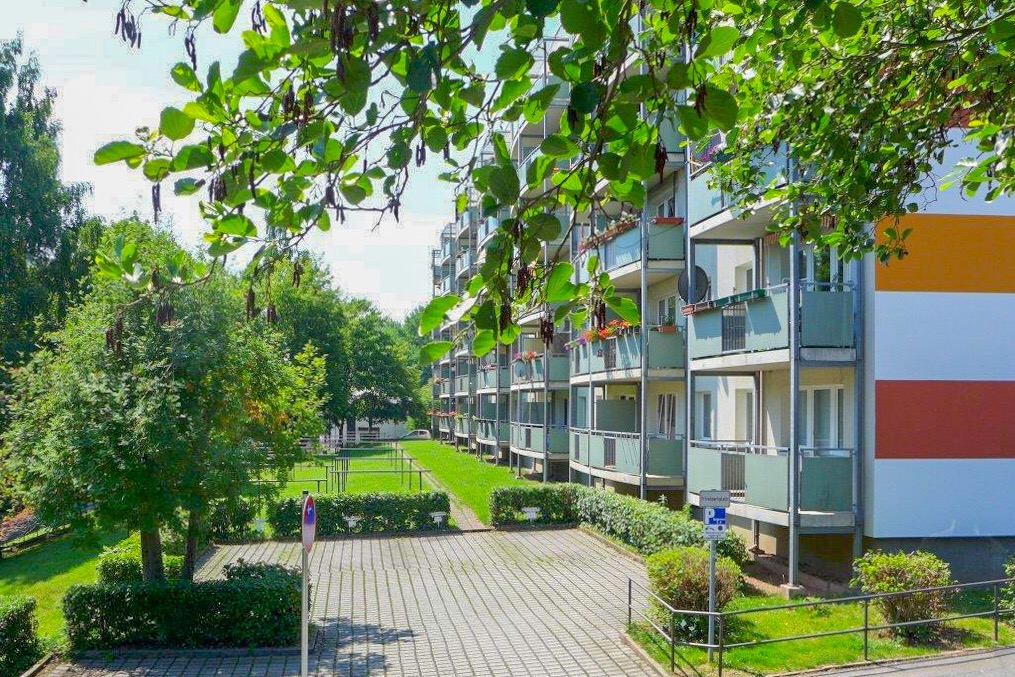 Ihr neues Familiennest: Balkon mit Parkblick, helle Räume, naturnahe Lage – Chemnitz – Vorschaubild 9