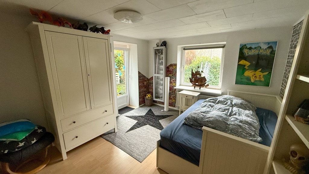 Wohnhaus mit viel Wohnfläche, Doppelgarage mit Abstellraum und Terrasse in Munkwolstrup – Oeversee – Vorschaubild 8