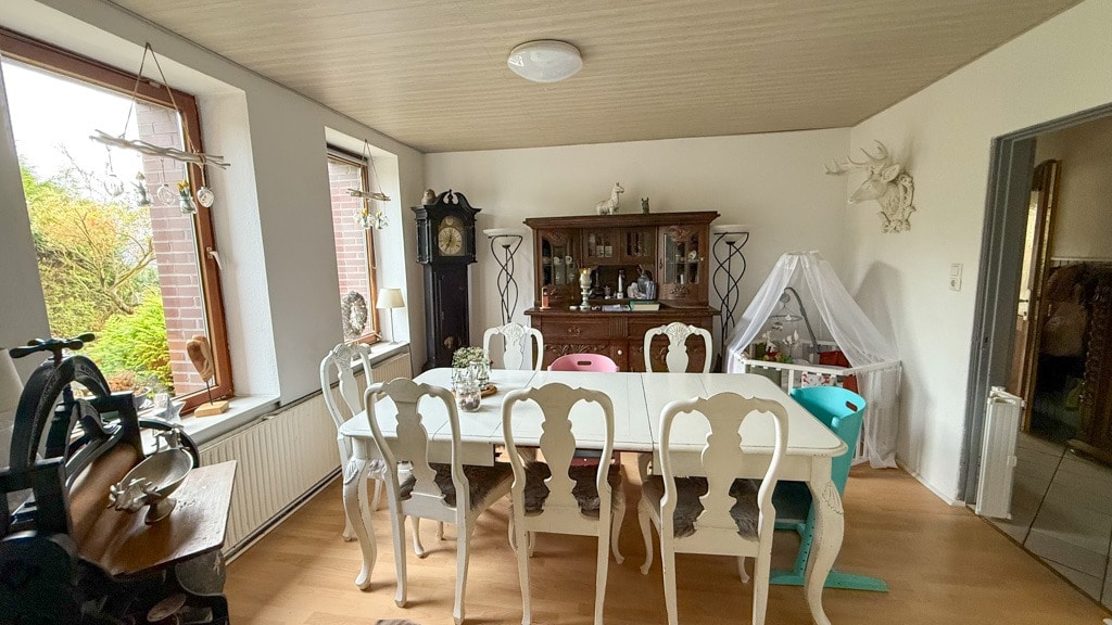 Wohnhaus mit viel Wohnfläche, Doppelgarage mit Abstellraum und Terrasse in Munkwolstrup – Oeversee – Vorschaubild 10