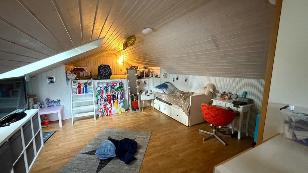 Wohnhaus mit viel Wohnfläche, Doppelgarage mit Abstellraum und Terrasse in Munkwolstrup – Oeversee – Vorschaubild 11