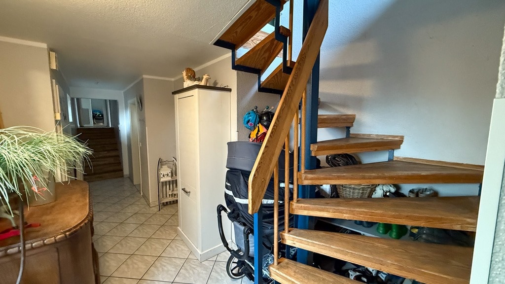 Wohnhaus mit viel Wohnfläche, Doppelgarage mit Abstellraum und Terrasse in Munkwolstrup – Oeversee – Vorschaubild 17