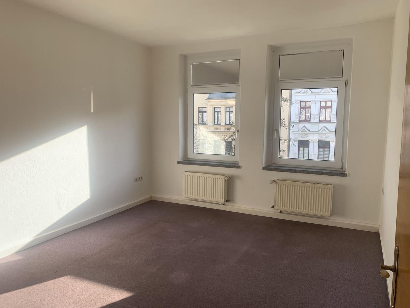 37,5 qm Altbau-Charme in schöner, ruhiger, aber noch zentraler Lage – Magdeburg – Vorschaubild 4