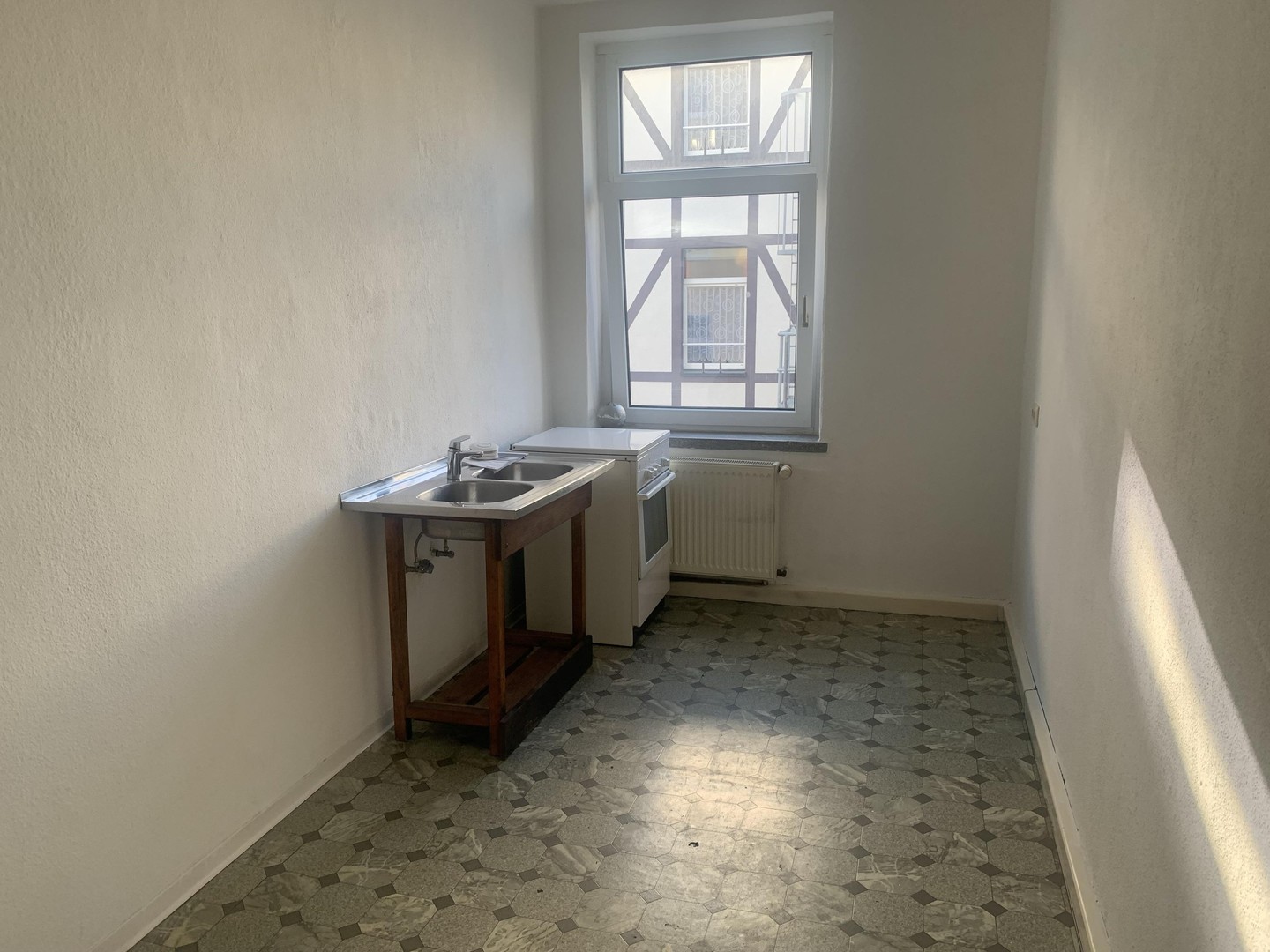 37,5 qm Altbau-Charme in schöner, ruhiger, aber noch zentraler Lage – Magdeburg – Vorschaubild 8