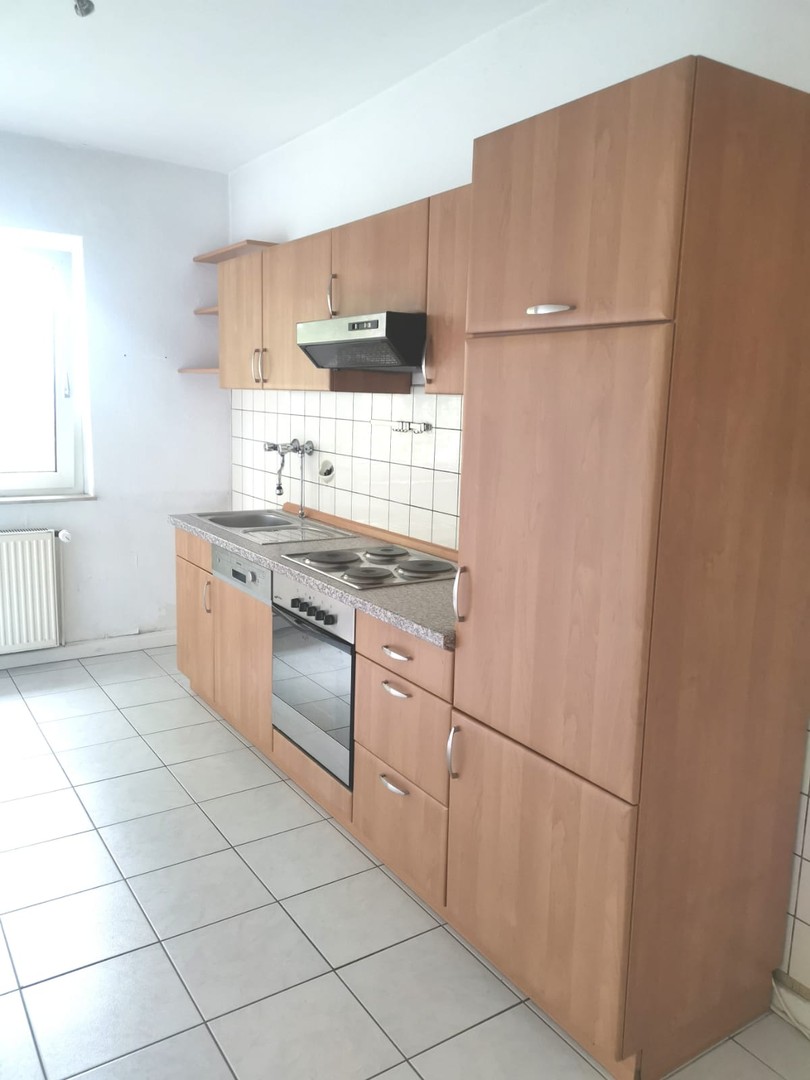 Uninähe, 2 Zimmer, Wohnküche, Einbauküche, begehbarer Kleiderschrank,Gartennutzung, Fernblick...... – Wuppertal – Vorschaubild 3