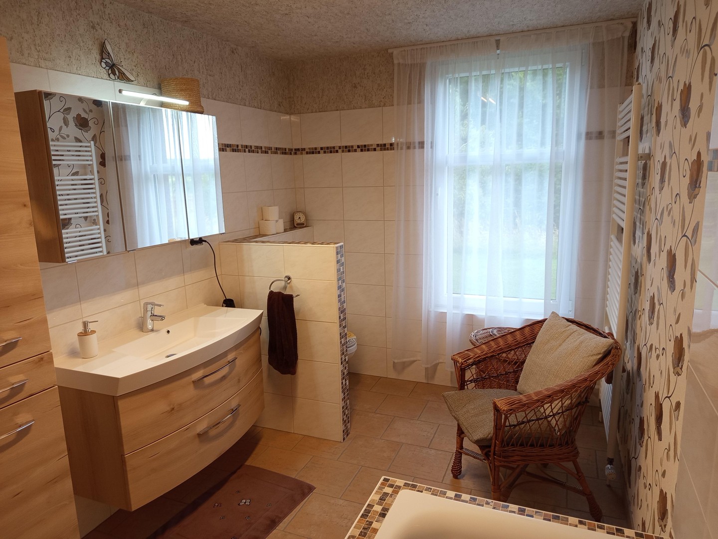 Provisionsfrei! Attraktiver Resthof, Einliegerwohnung, Ferienapartments, großer Halle und Hausweide – Averlak – Vorschaubild 10