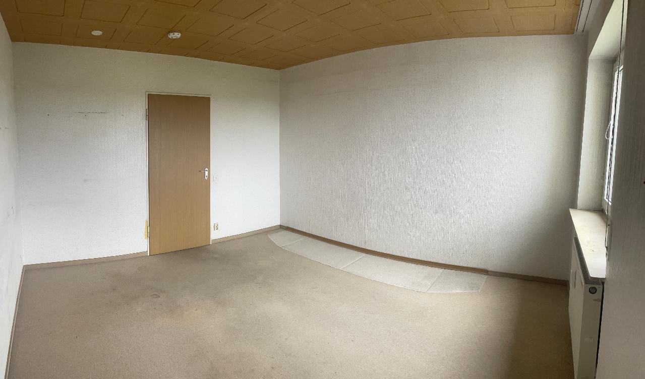 Renovieren, gestalten, einziehen - 3-Zimmerwohnung mit Aufzug und Panoramablick – Bietigheim-Bissingen – Vorschaubild 3