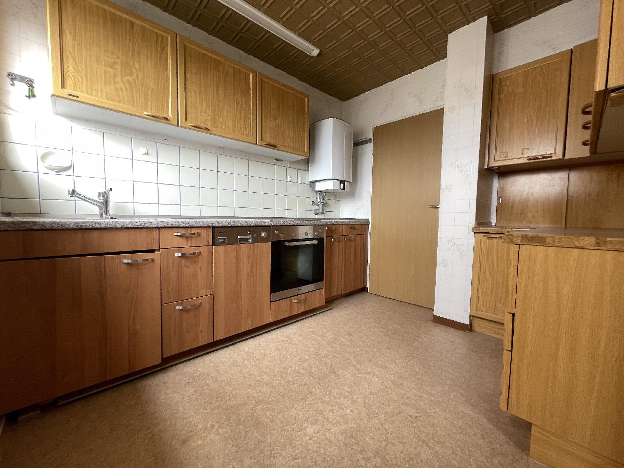 Renovieren, gestalten, einziehen - 3-Zimmerwohnung mit Aufzug und Panoramablick – Bietigheim-Bissingen – Vorschaubild 9