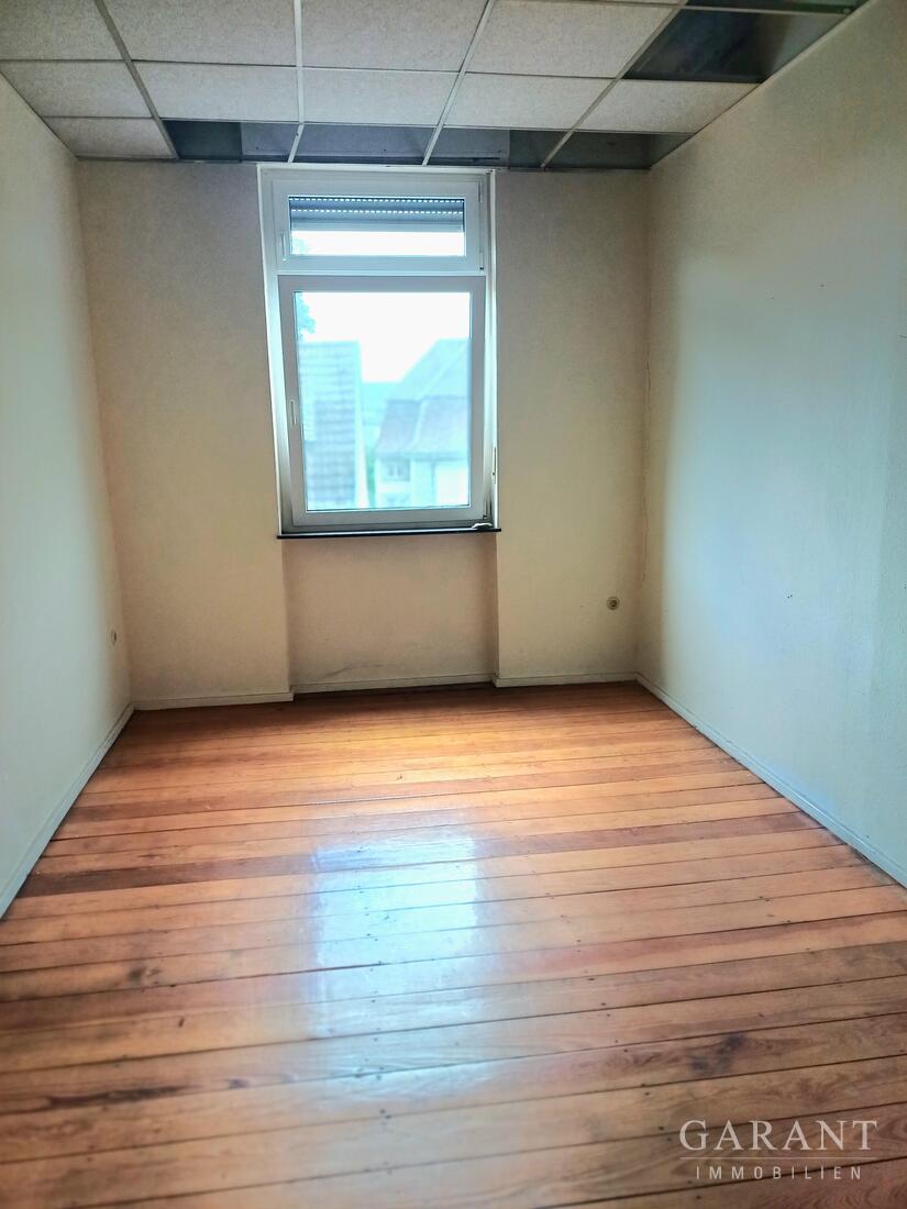 Interessantes 8-Parteienhaus in Mannheim-Neckarau-Attraktive Kapitalanlage mit Entwicklungspotenzial – Mannheim – Vorschaubild 5