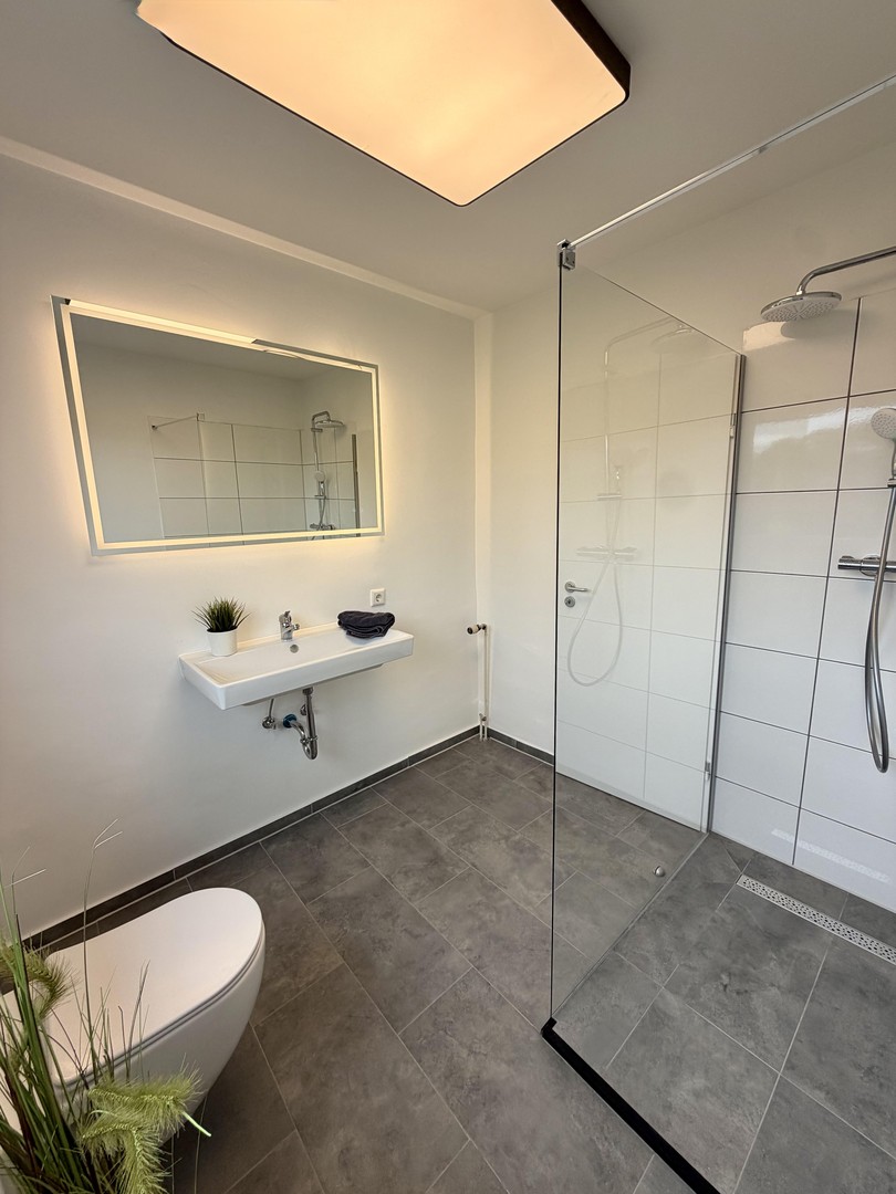 Bezugsfreie 3,5-Zimmer-Wohnung mit Südbalkon, Garage+neuem Bad in Barop – Dortmund – Vorschaubild 7