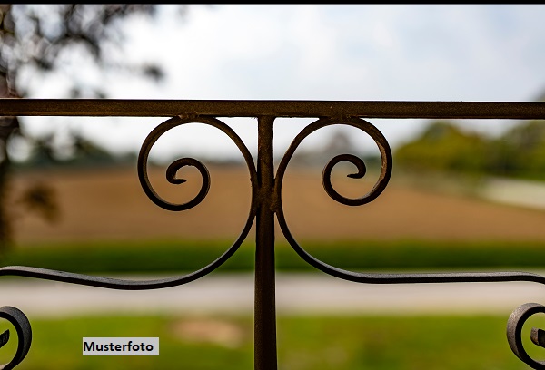Wohnhaus mit Landwirtschaftsflächen - provisionsfrei