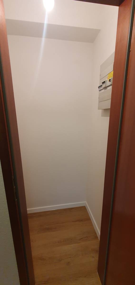 Kleines, renoviertes Apartment in gepflegter WEG unweit vom Gräfrather Marktplatz – Solingen – Vorschaubild 7