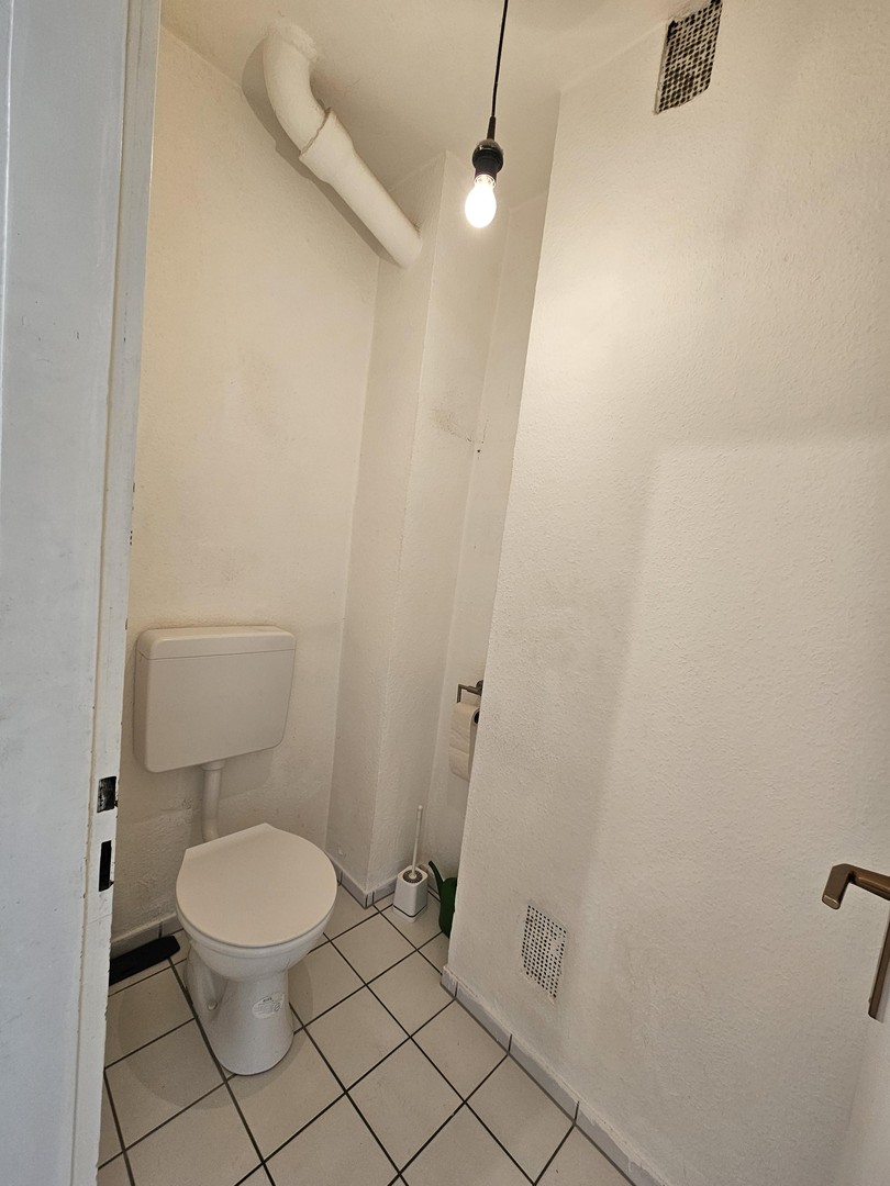 Leere Wohnung mit schönem Schnitt in Citylage – Düsseldorf – Vorschaubild 10