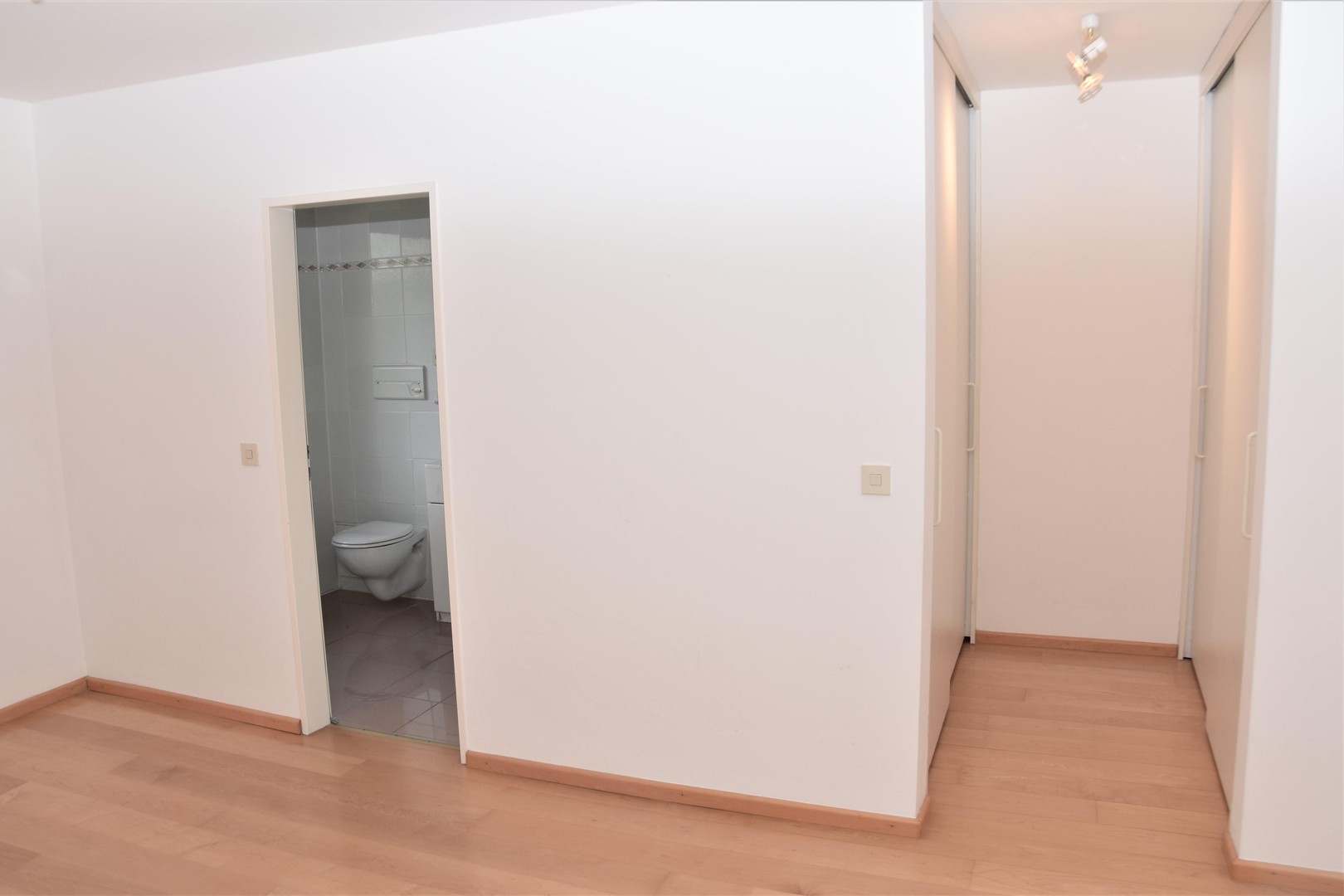 Menterschwaige: 3‑Zi.-Terrassenwohnung (117 m²) mit 200 m² Garten & TG – möbliert oder unmöbliert – München – Vorschaubild 4
