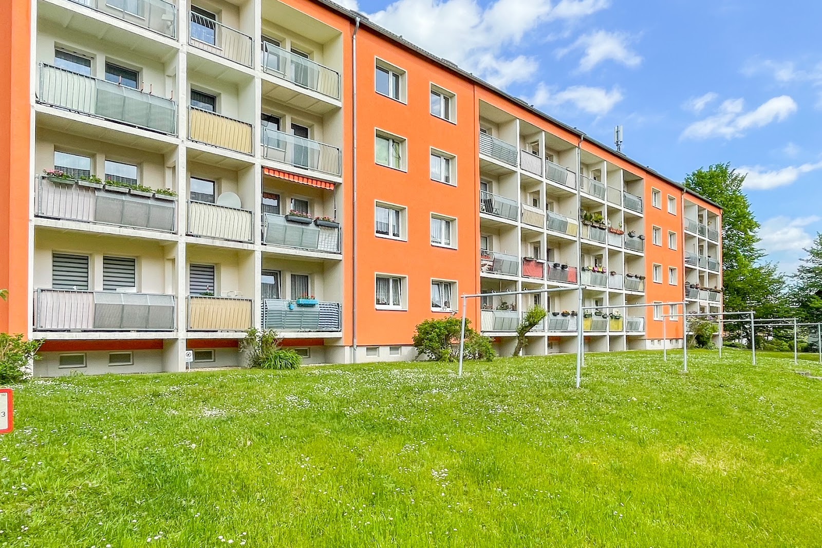 Raus aus dem Trubel: Helle Wohnung im grünen Wohnumfeld! – Chemnitz – Vorschaubild 3